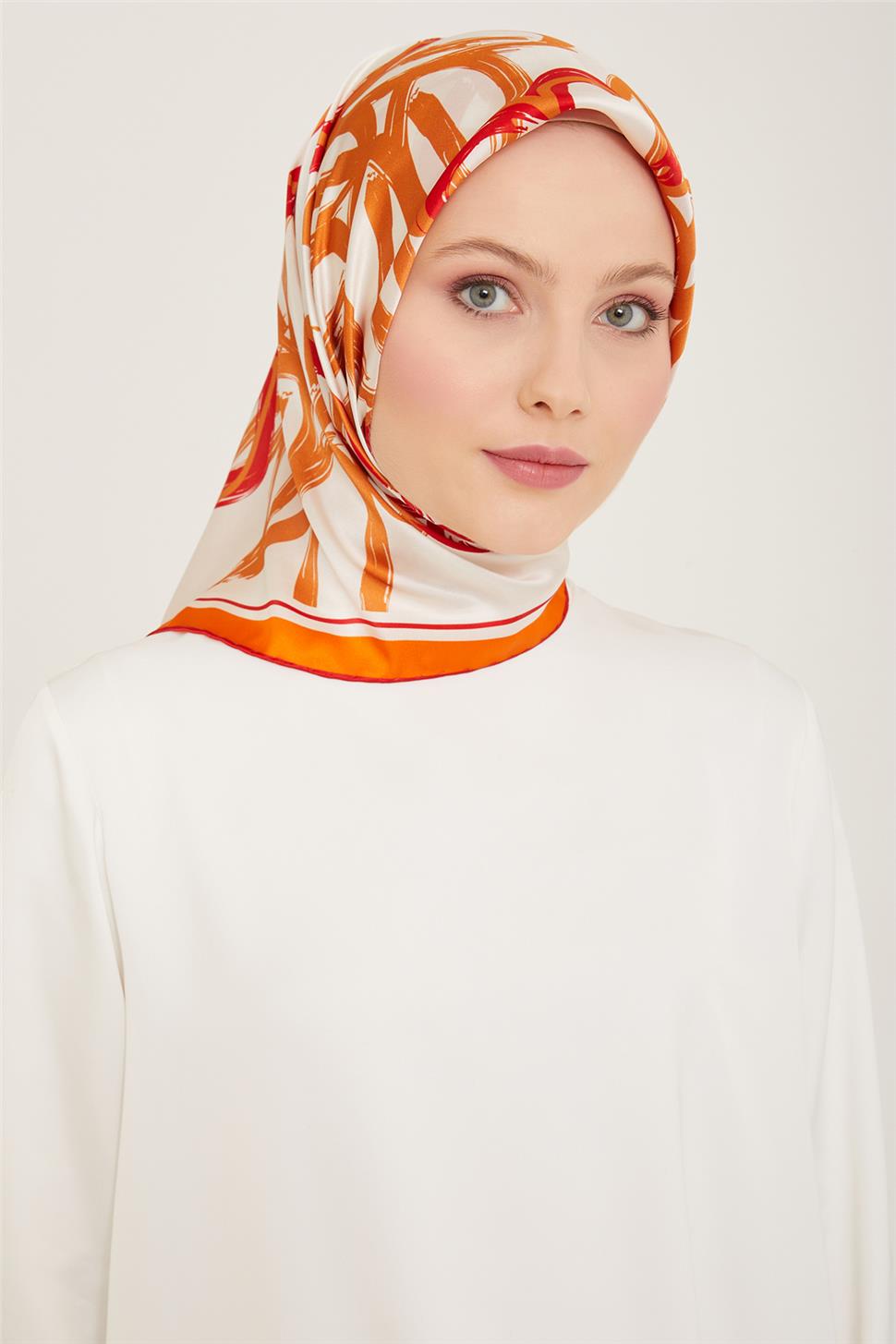 Armine Çiçek Desenli Twill İpek Eşarp 24Ya9123 5 50