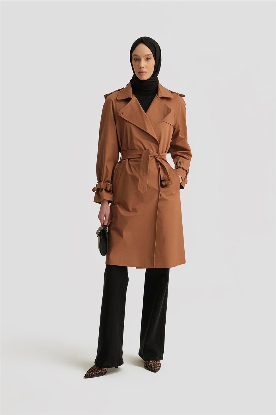 Armine Omuzları Apoletli Toka Detaylı Kap 24K7125 Camel | Armine