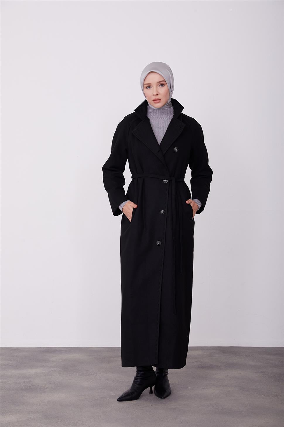 Armine Seyyar Yaka Apoletli Asimetrik Manto 23K8615 Siyah | Armine