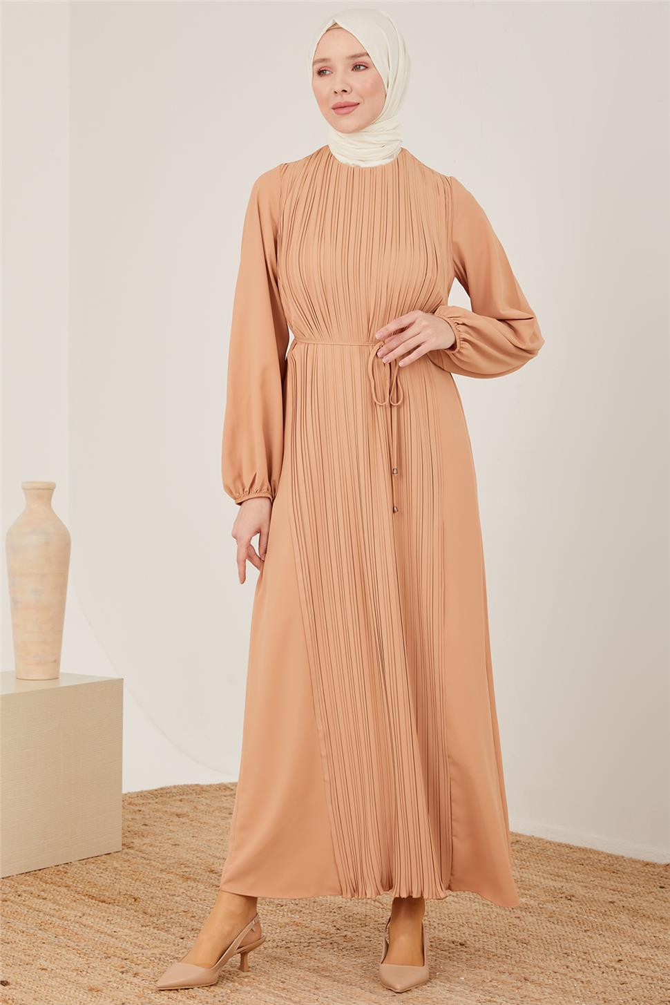 Armine Önü Piliseli Elbise 22Y9435 Camel | Armine Online Mağaza