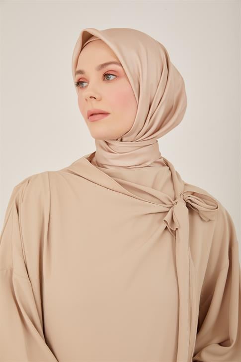 Armine Omuzda Bağlama Detaylı Giy Çık Görünümlü Elbise 23Y9624 Latte