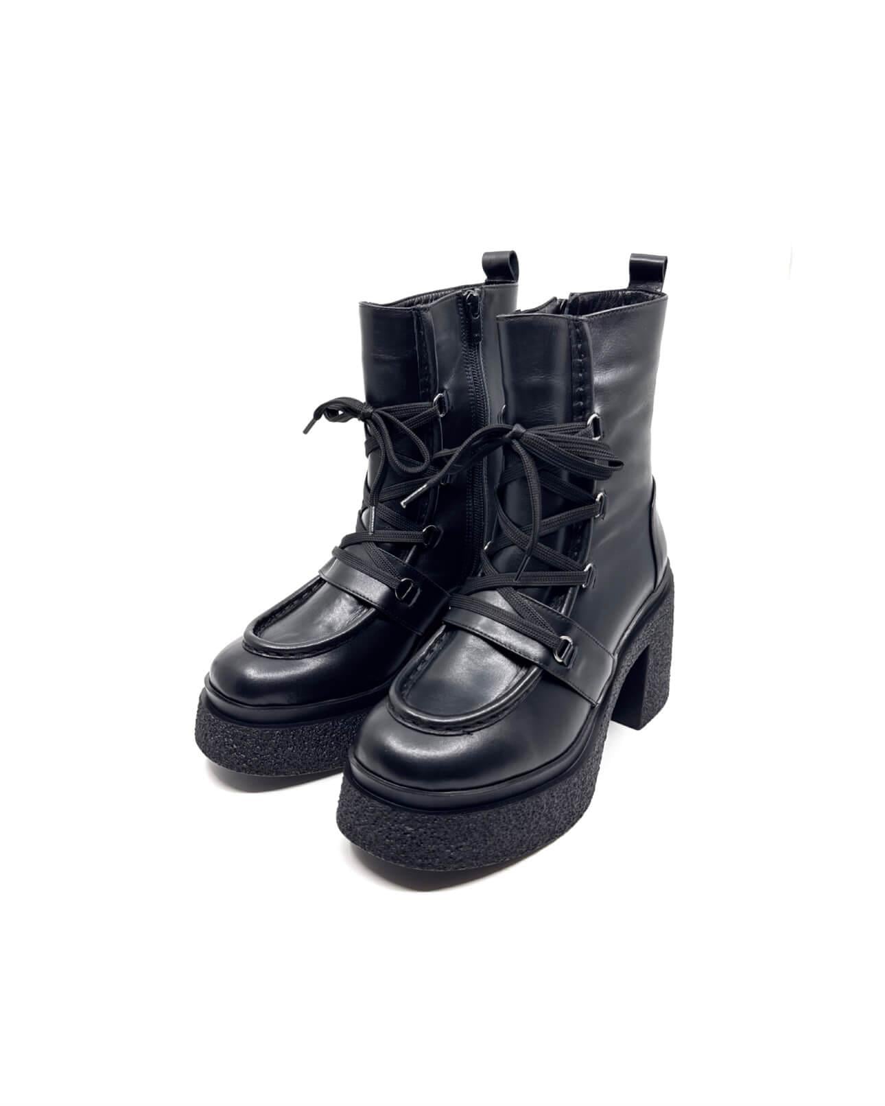 1555 Siyah Deri Kadın Bot