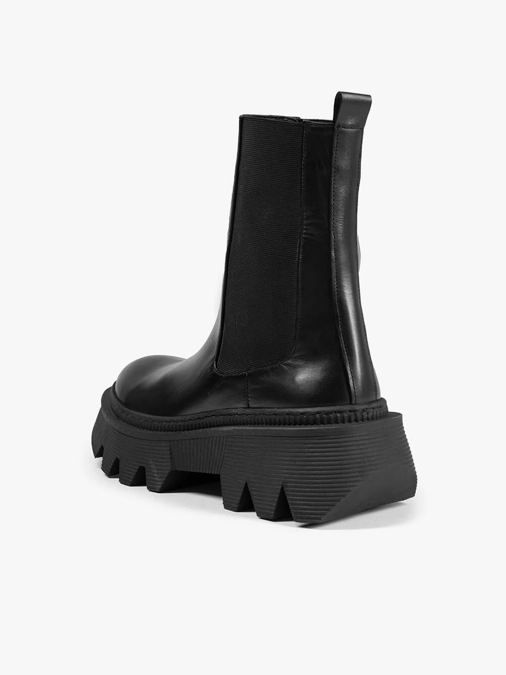 606 Siyah Deri Kadın Bot