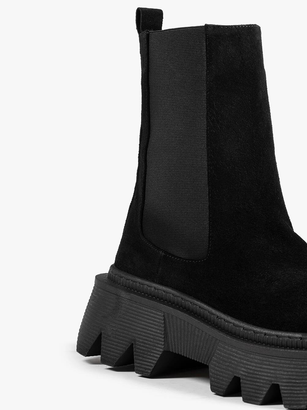 606 Siyah Süet Kadın Bot