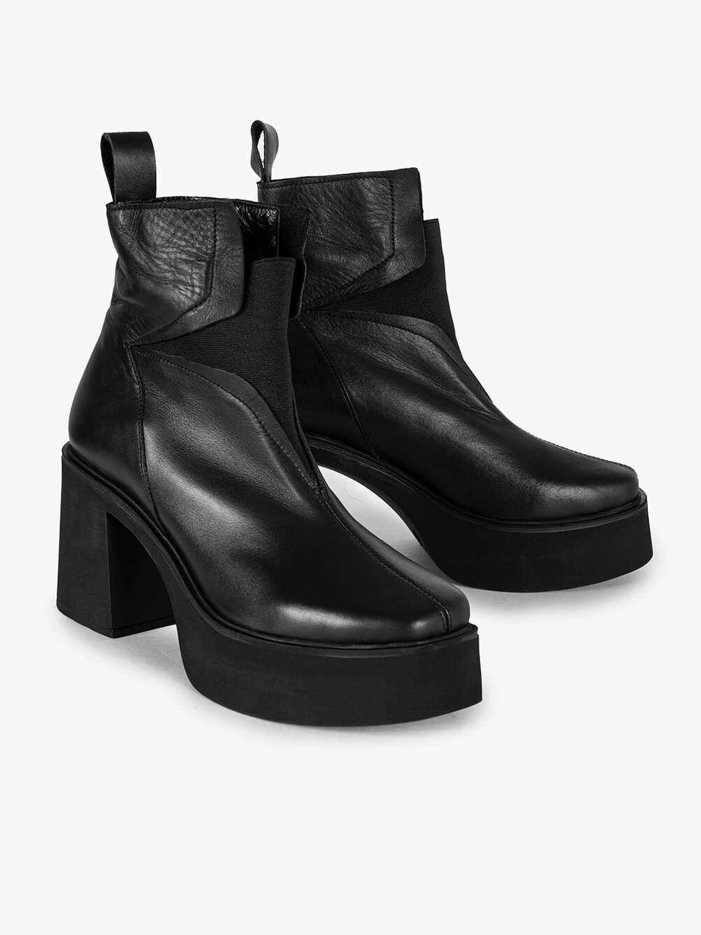 Fana Siyah Deri Kadın Bot