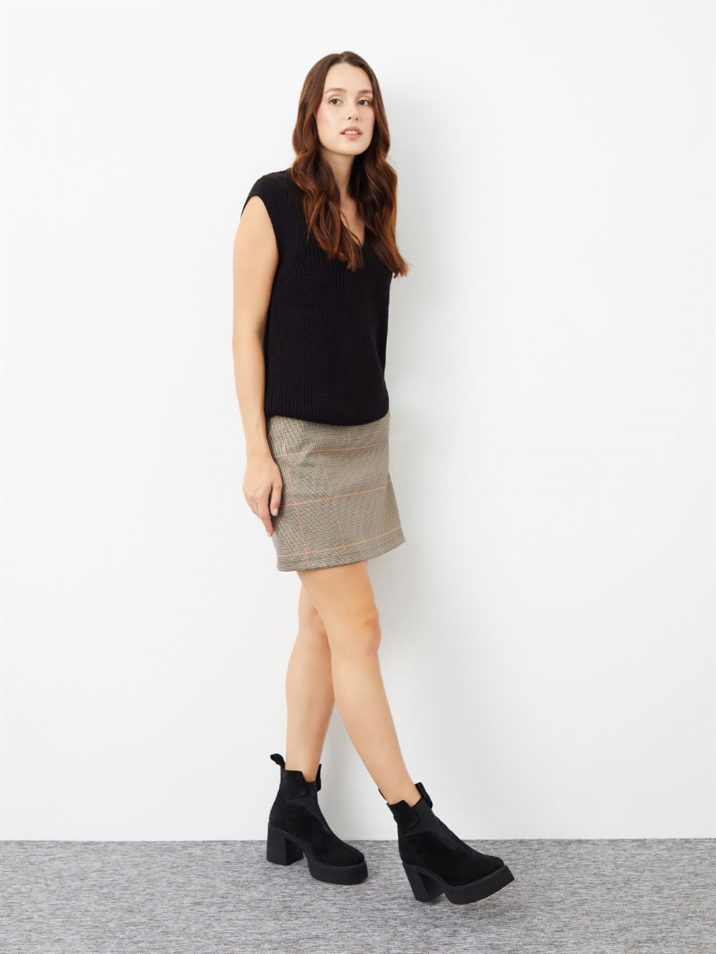 Fana Siyah Süet Kadın Bot