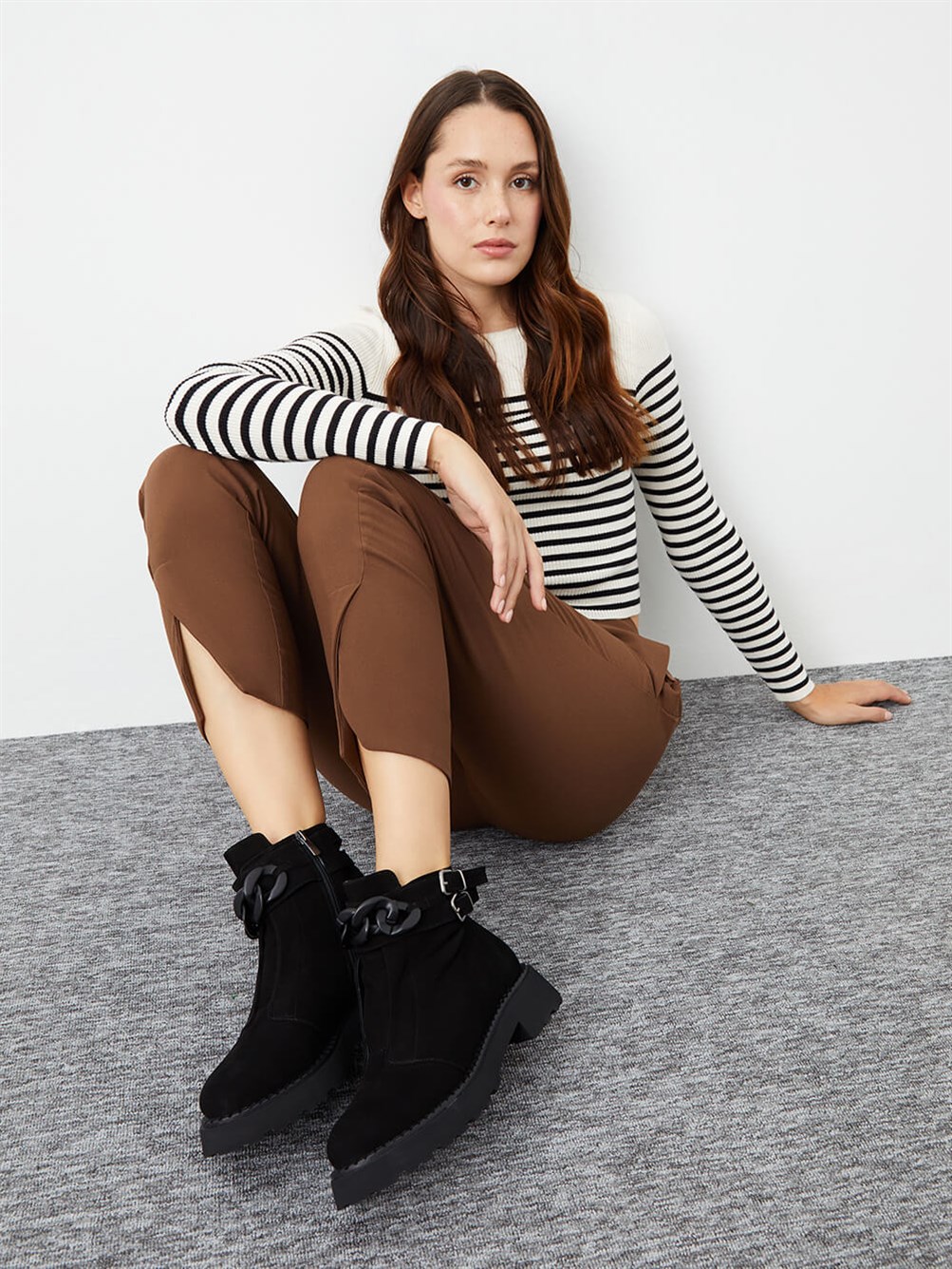 Farei Siyah Süet Kadın Bot