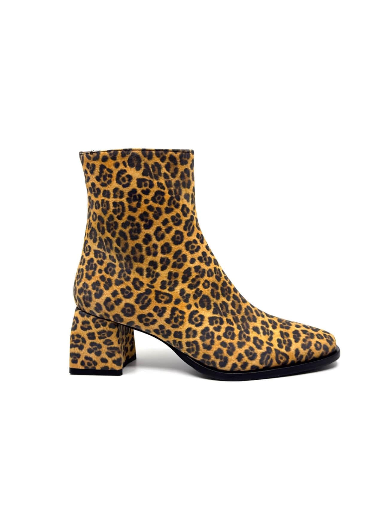 Favgi 2525 Leopar Deri Kadın Bot