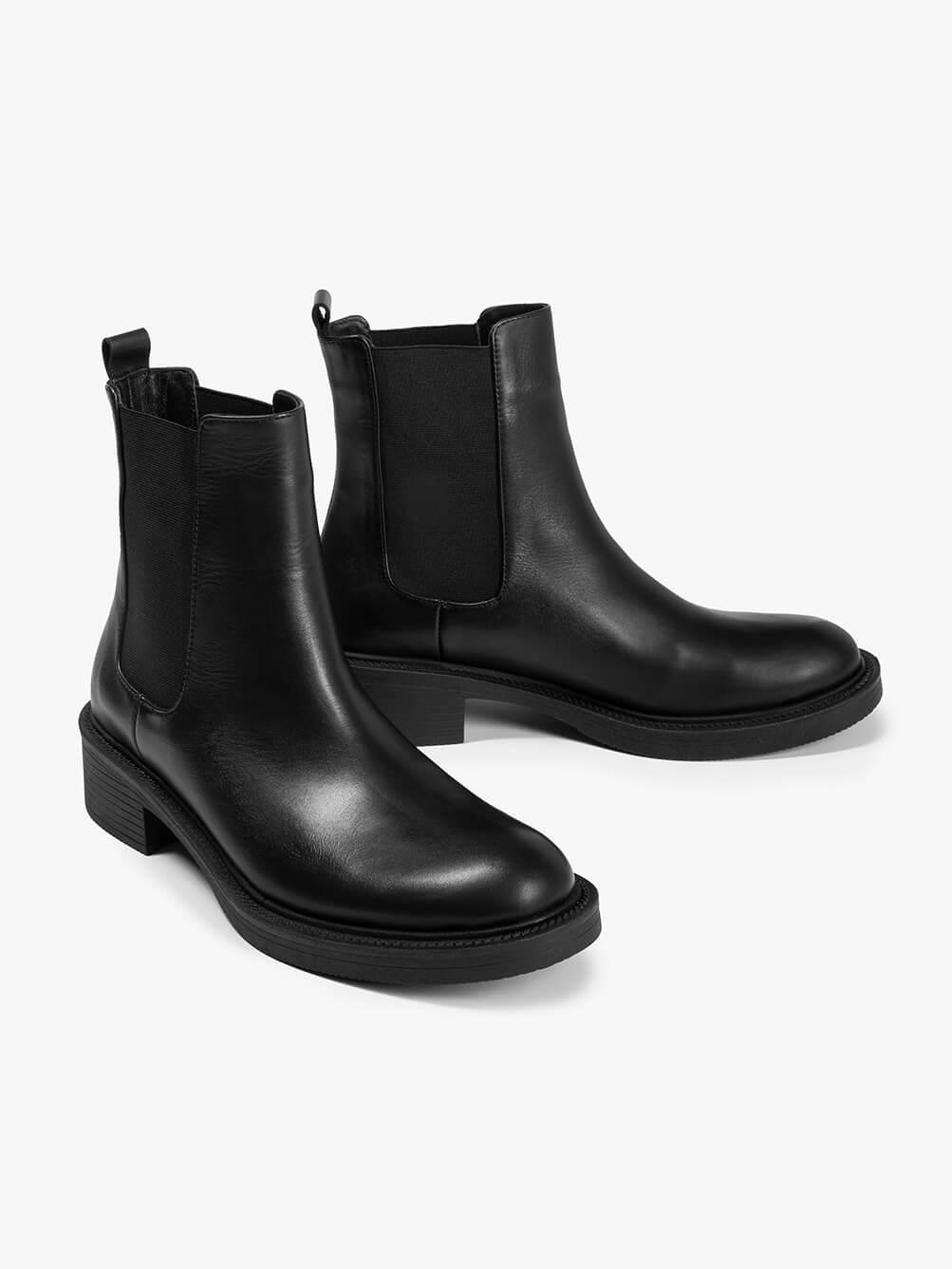 Fura Siyah Deri Kadın Bot