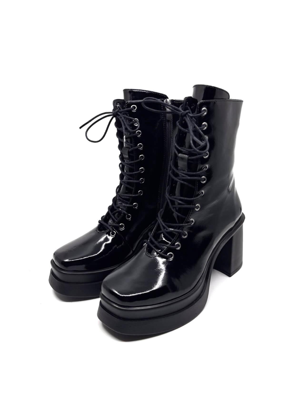 Manz Siyah Kırışık Rugan Kadın Bot