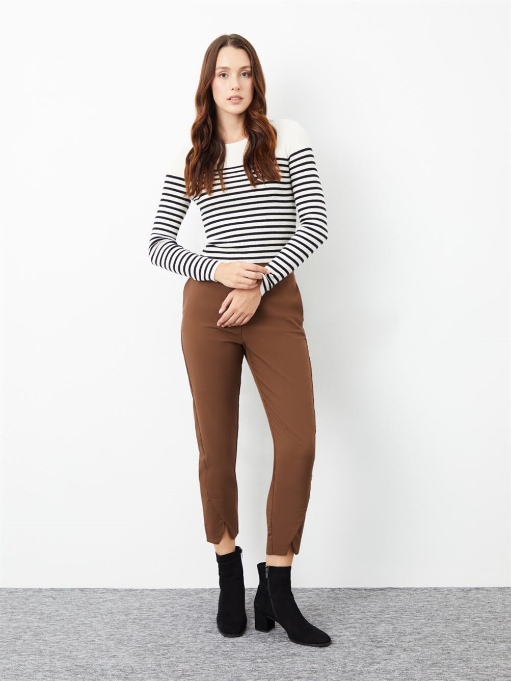 Michele Siyah Süet Kadın Bot