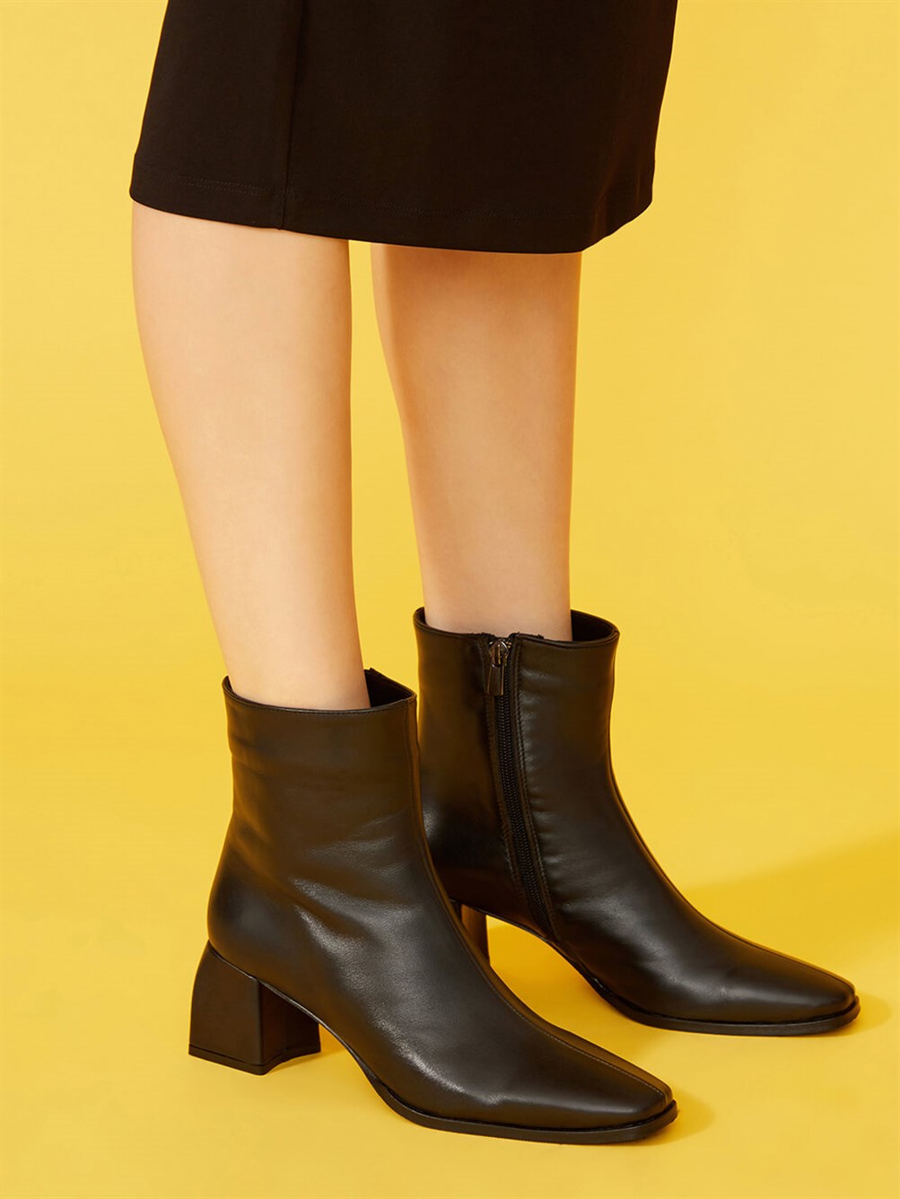 Favgi 2525 Siyah Deri Kadın Bot