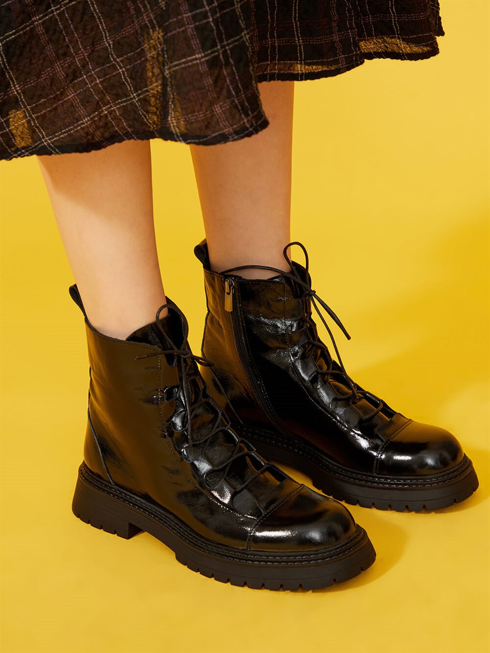 Tesio Siyah Rugan Bot