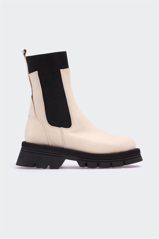 150 Bej Deri Siyah Lastik Kadın Bot