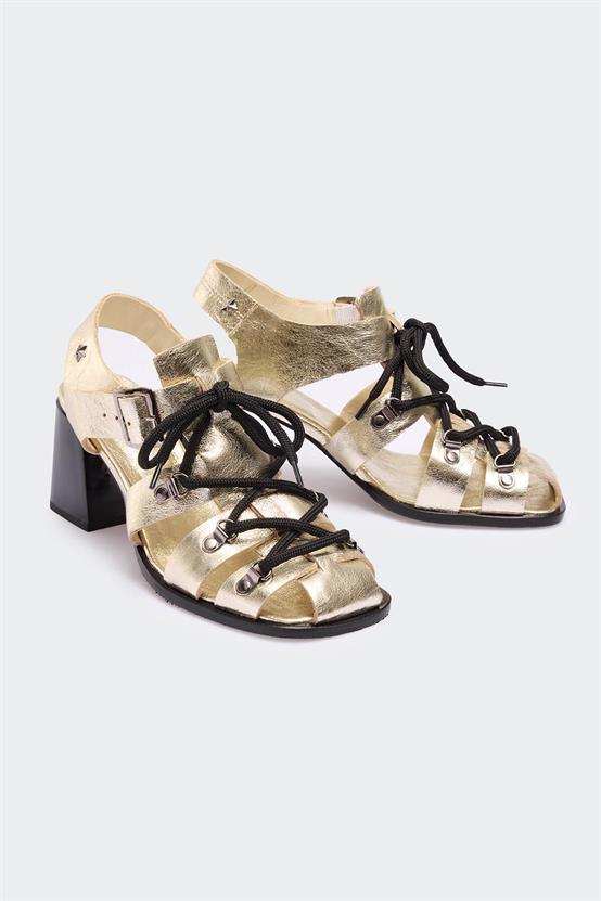 2100 Dore Deri Kadın Topuklu Sandalet