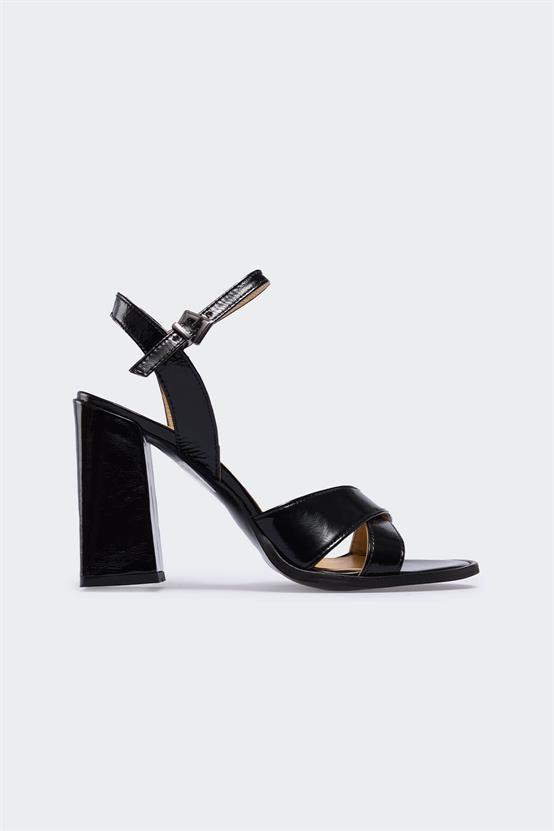 Arretti Siyah Kırışık Rugan Kadın Topuklu Ayakkabı