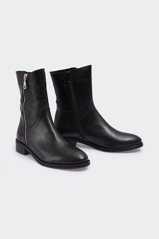 Arunnai Siyah Deri Kadın Bot