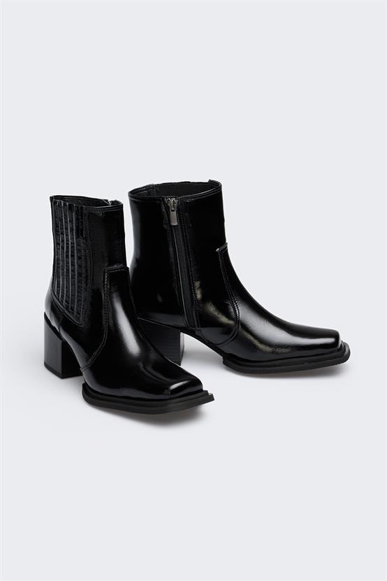 Austin Siyah Kırışık Rugan Kadın Bot