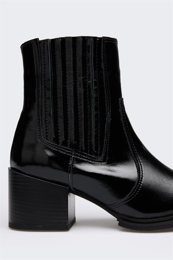 Austin Siyah Kırışık Rugan Kadın Bot