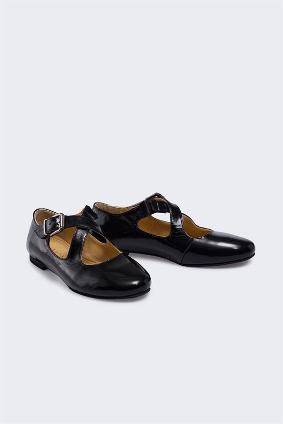 Barella Siyah Rugan Kadın Babet