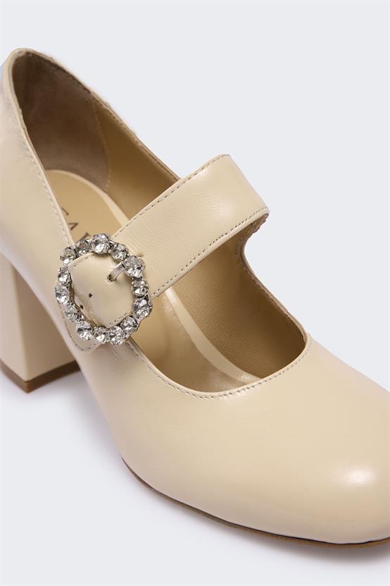 Biles Bej Kırışık Rugan Kadın Topuklu Ayakkabı