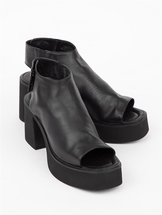 Fafen Siyah Deri Kadın Sandalet 