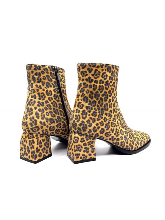 Favgi 2525 Leopar Deri Kadın Bot