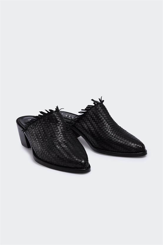 Favreu Siyah Deri Örgü Kadın Terlik