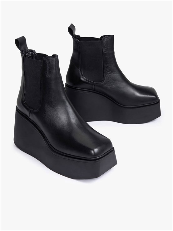 Fevre Siyah Deri Kadın Bot