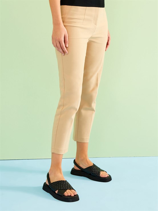 Hesy Siyah Deri Kadın Sandalet