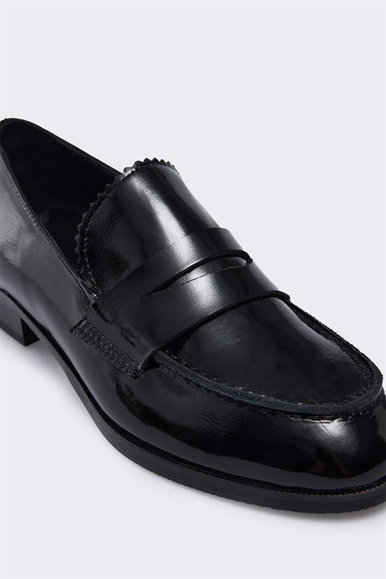 Jessoa Siyah Kırışık Rugan Kadın Günlük Ayakkabı