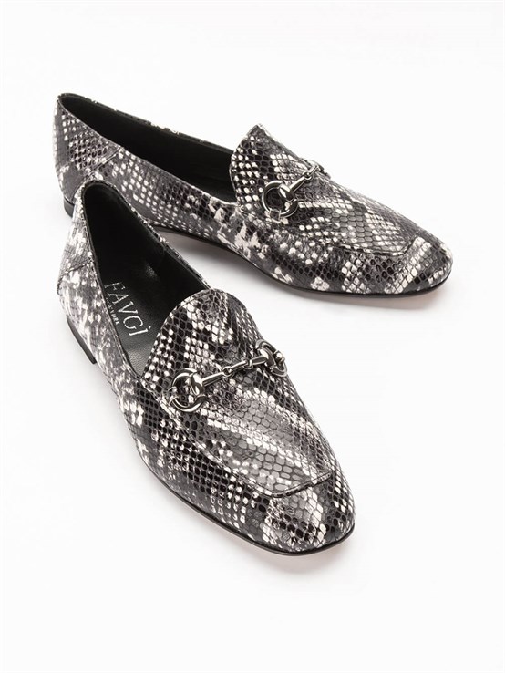Yılan Baskı Deri Kadın Loafer