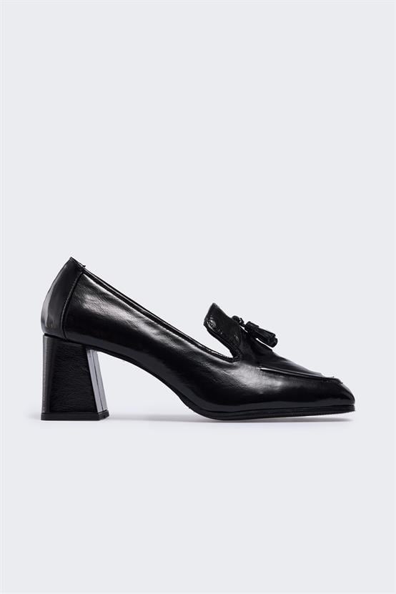 Lude Siyah Kırışık Rugan Kadın Topuklu Ayakkabı