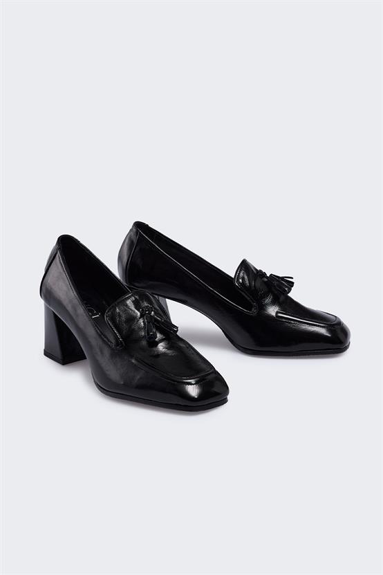 Lude Siyah Kırışık Rugan Kadın Topuklu Ayakkabı