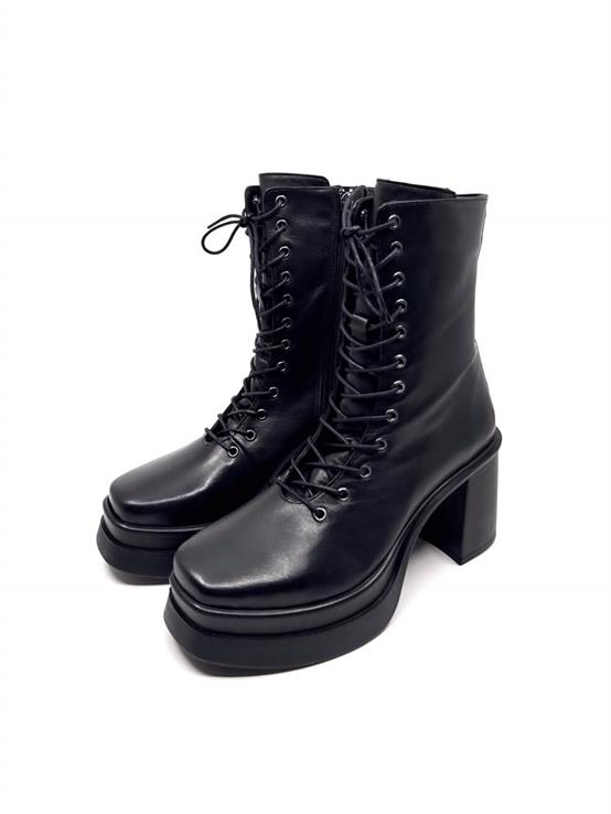 Manz Siyah Deri Kadın Bot