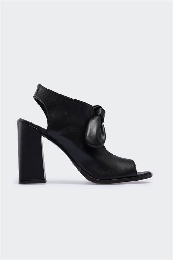 Mateoni Siyah Deri Kadın Topuklu Ayakkabı