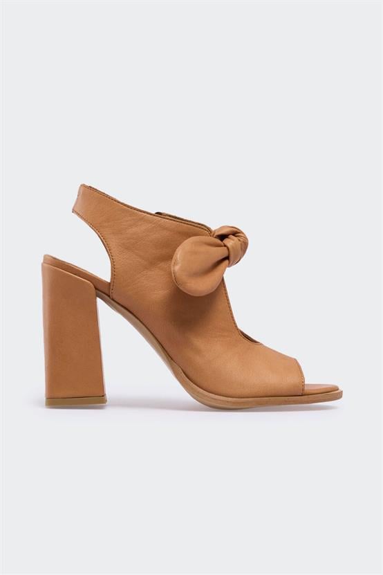 Mateoni Taba Deri Kadın Topuklu Ayakkabı