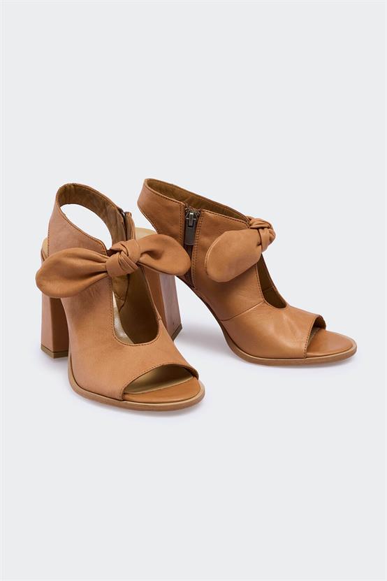 Mateoni Taba Deri Kadın Topuklu Ayakkabı