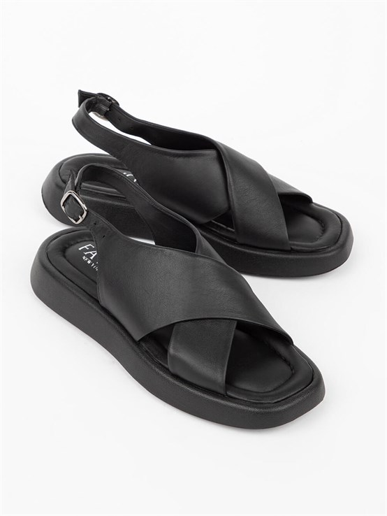 Mina Siyah Deri Kadın Sandalet