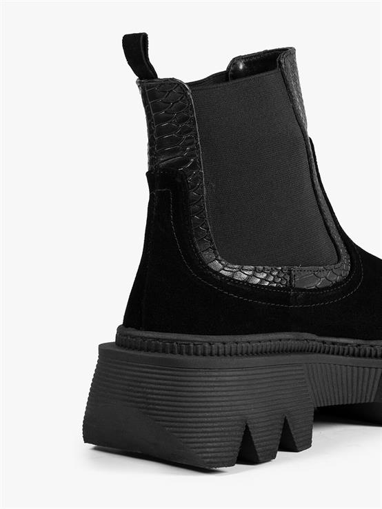 Mona Siyah Süet Kadın Bot