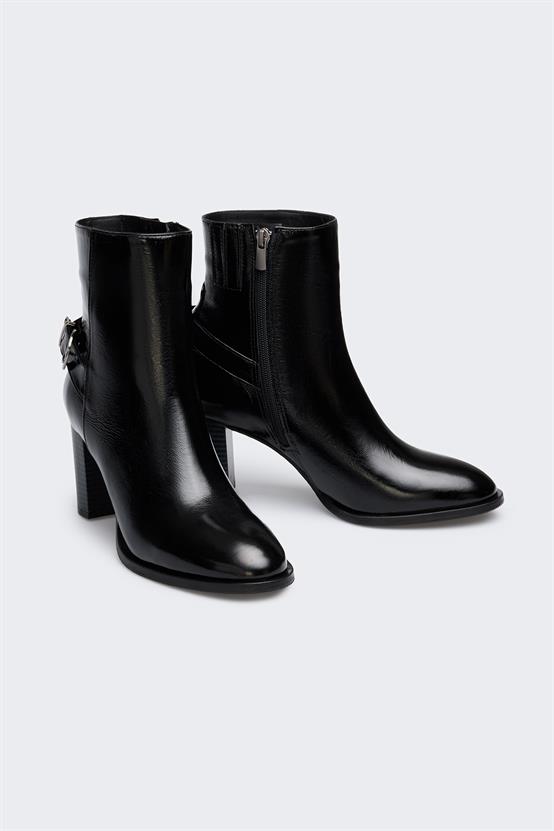 Moti Siyah Kırışık Rugan Kadın Bot