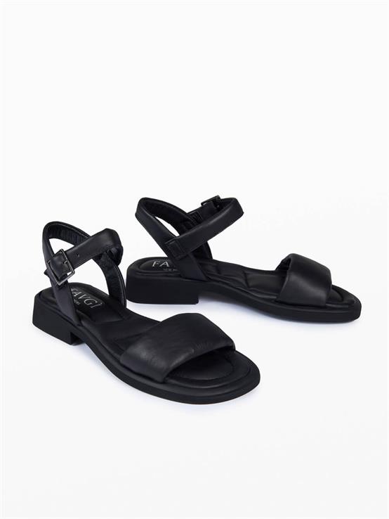 Neva Siyah Deri Kadın Sandalet