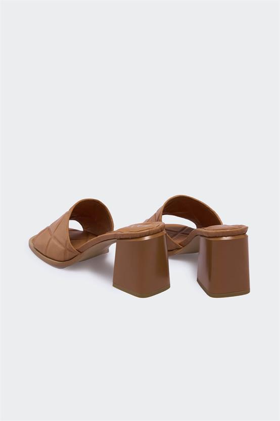 Onnetti Taba Deri Kadın Terlik