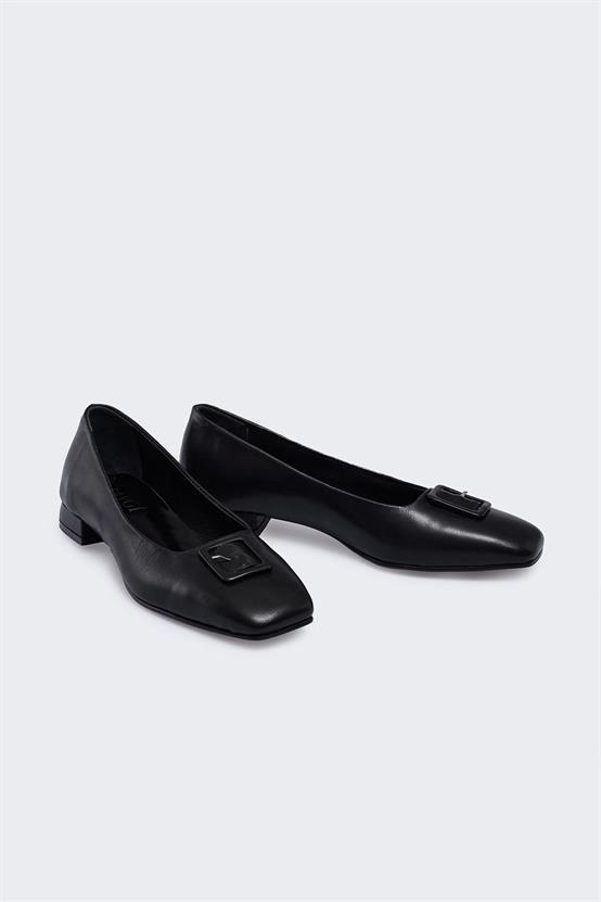 Arueno Siyah Deri Kadın Babet