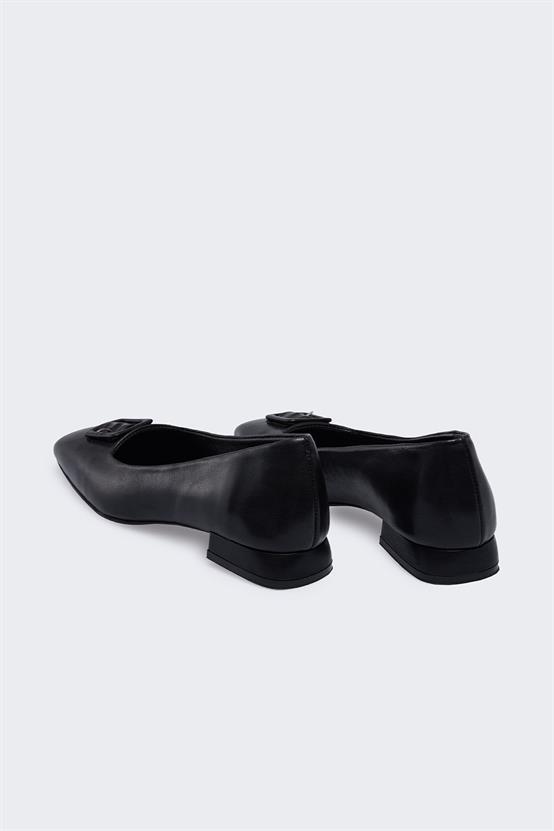 Arueno Siyah Deri Kadın Babet