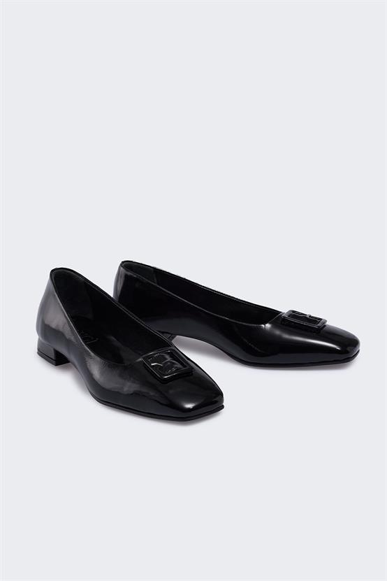 Arueno Siyah Kırışık Rugan Kadın Babet