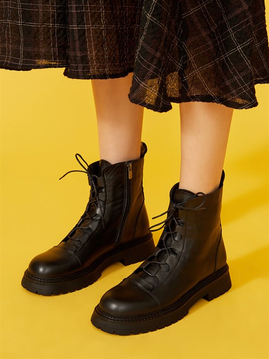 Tesio Siyah Deri Bot