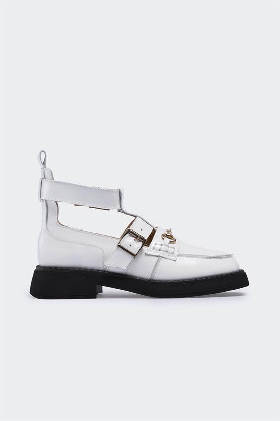 Tonnei Beyaz Kırışık Rugan Kadın Günlük Ayakkabı