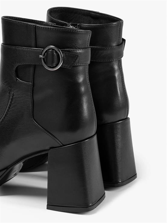Zeppa Siyah Deri Kadın Bot