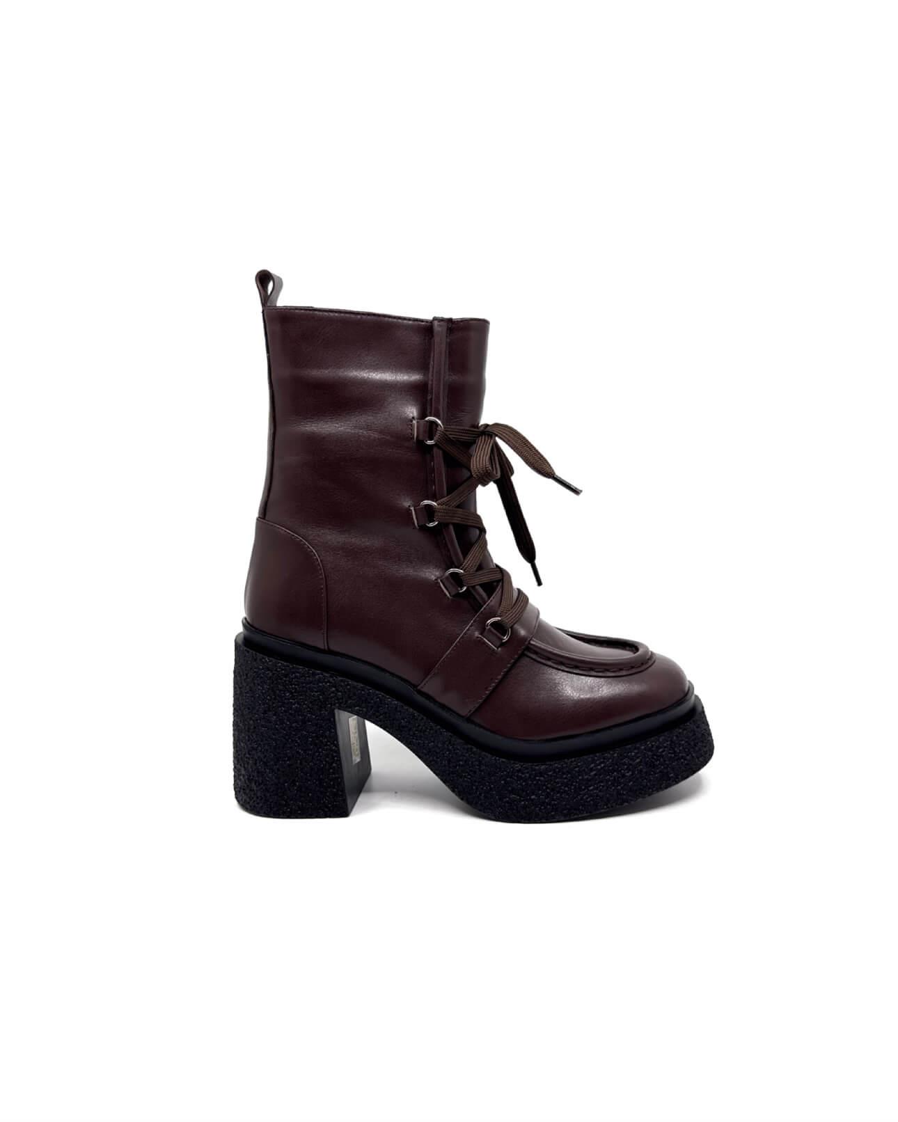 1555 Kahve Deri Kadın Bot